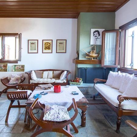Traditional Guesthouse 4 Epoches ซาโกรา ภายนอก รูปภาพ