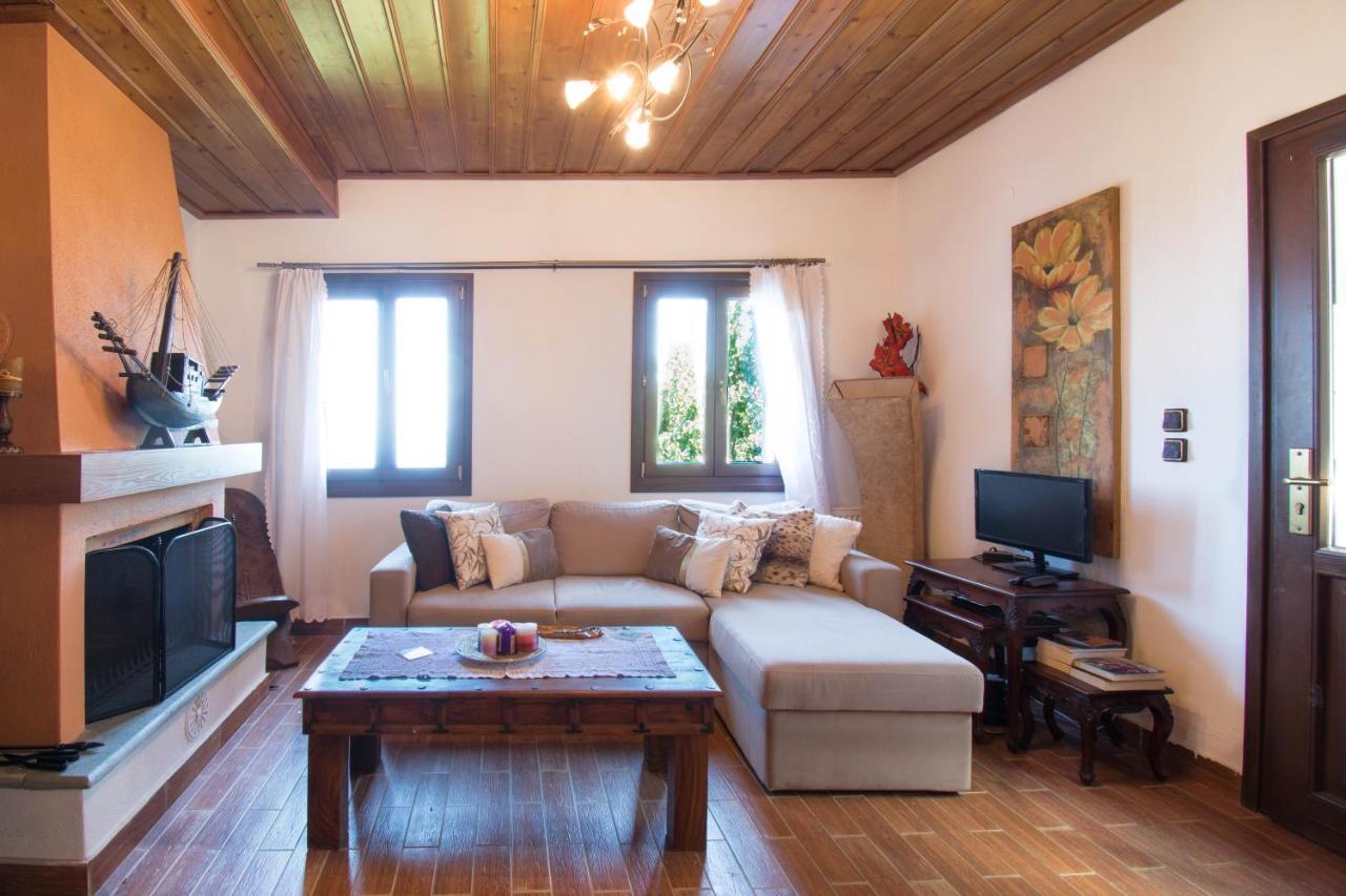 Traditional Guesthouse 4 Epoches ซาโกรา ภายนอก รูปภาพ