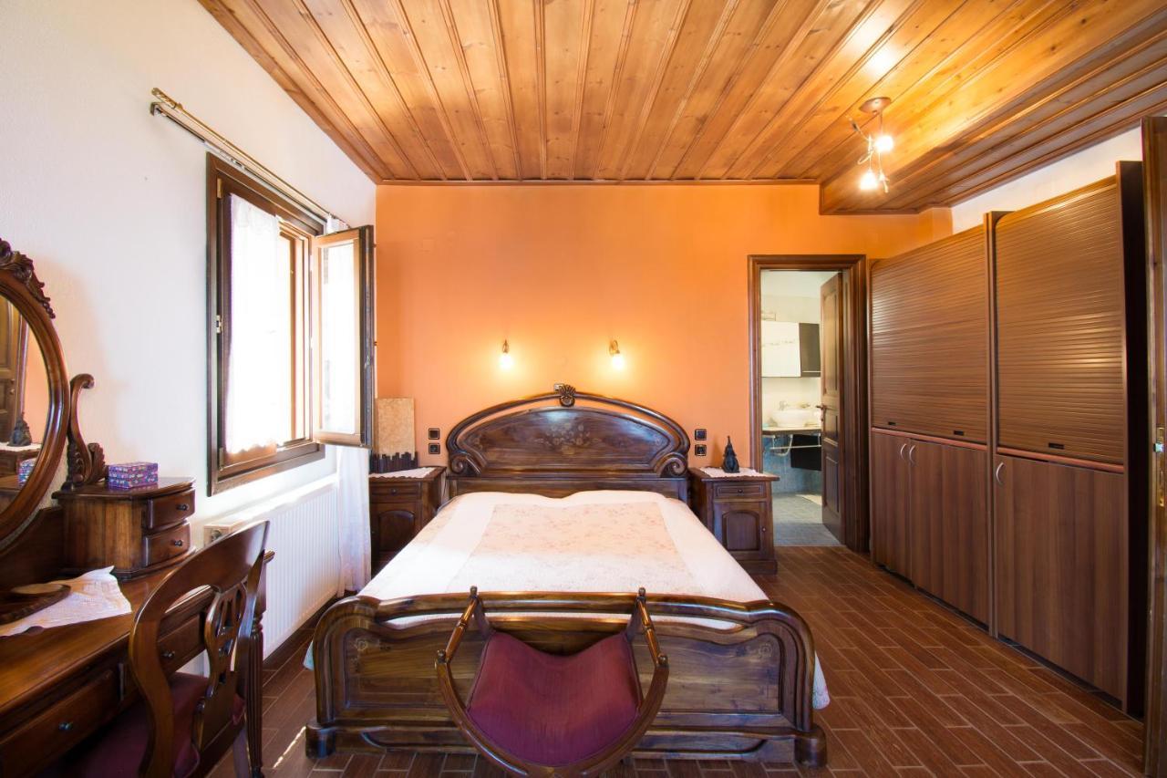 Traditional Guesthouse 4 Epoches ซาโกรา ภายนอก รูปภาพ