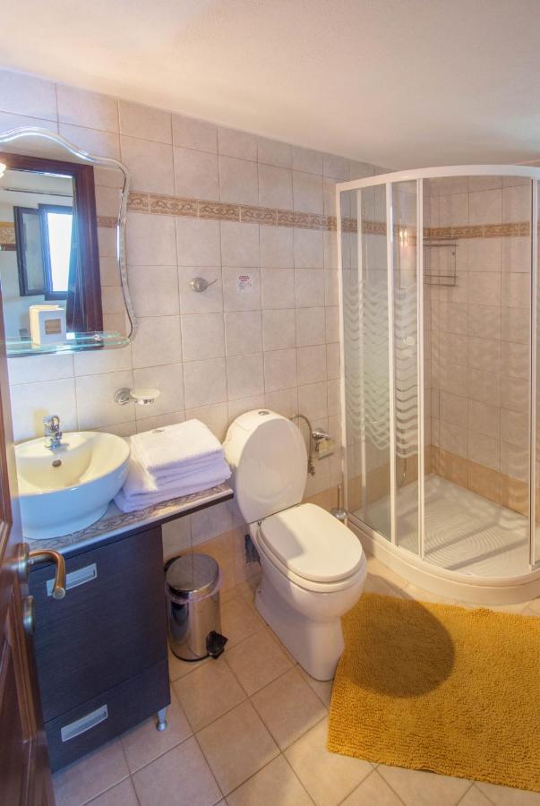 Traditional Guesthouse 4 Epoches ซาโกรา ภายนอก รูปภาพ